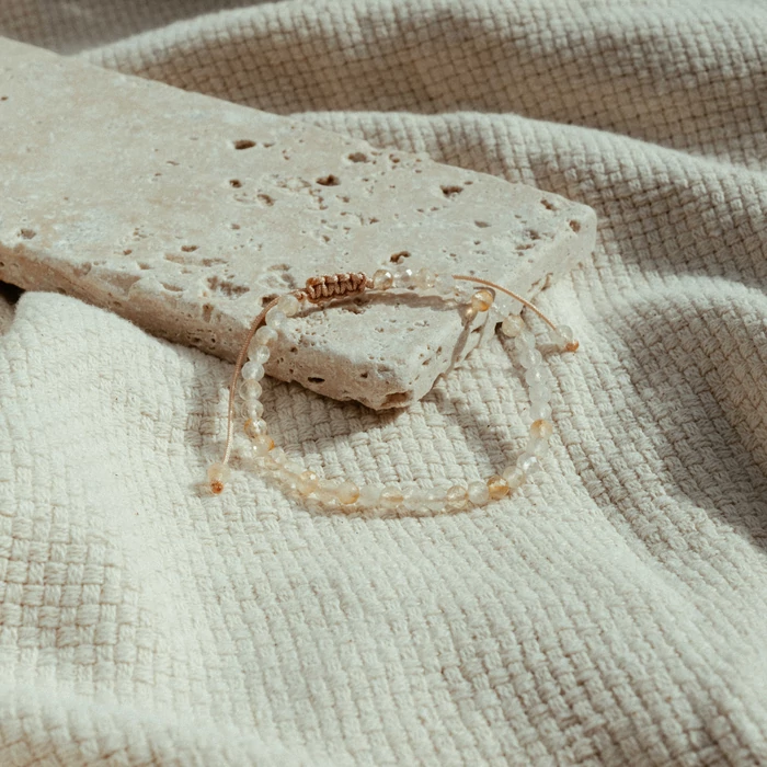 Öröm, bőség, önmegvalósító citrin köteles mini ásványkarkötő